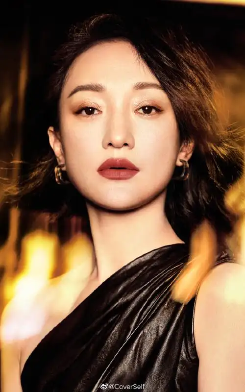 周迅黑金流光大片