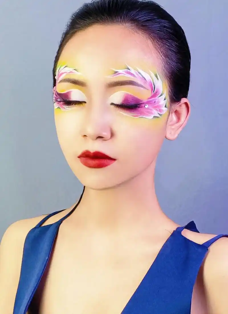 面部彩绘作品 #舞台妆彩绘 #面部彩绘 - 抖音