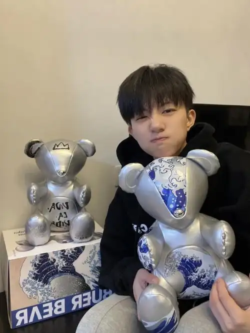 感谢@张晓钰_dawn对buerbear布尔熊的喜爱~即将开启发售的buerbear x