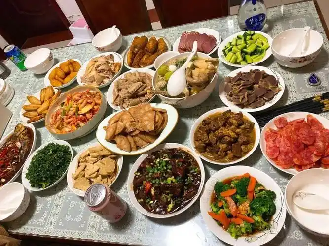 美味年夜饭晒出幸福感我拍宝鸡年