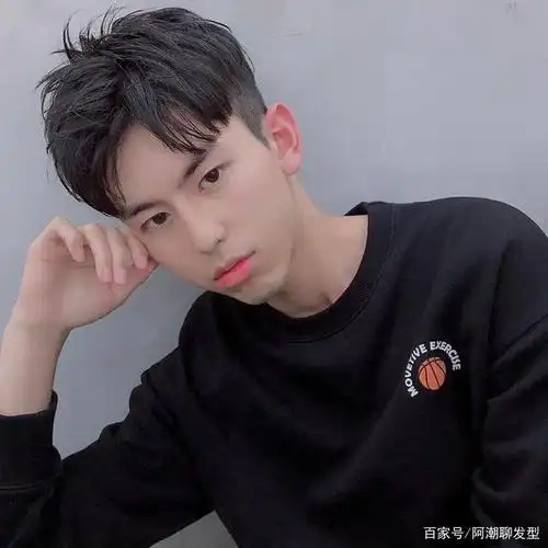 20款秋季热门男生发型参考,越剪越帅,很适合年轻的小哥哥!