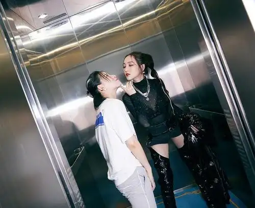 孟佳对李斯丹妮有新称呼,得知原因后,这复杂的关系令人羡慕!