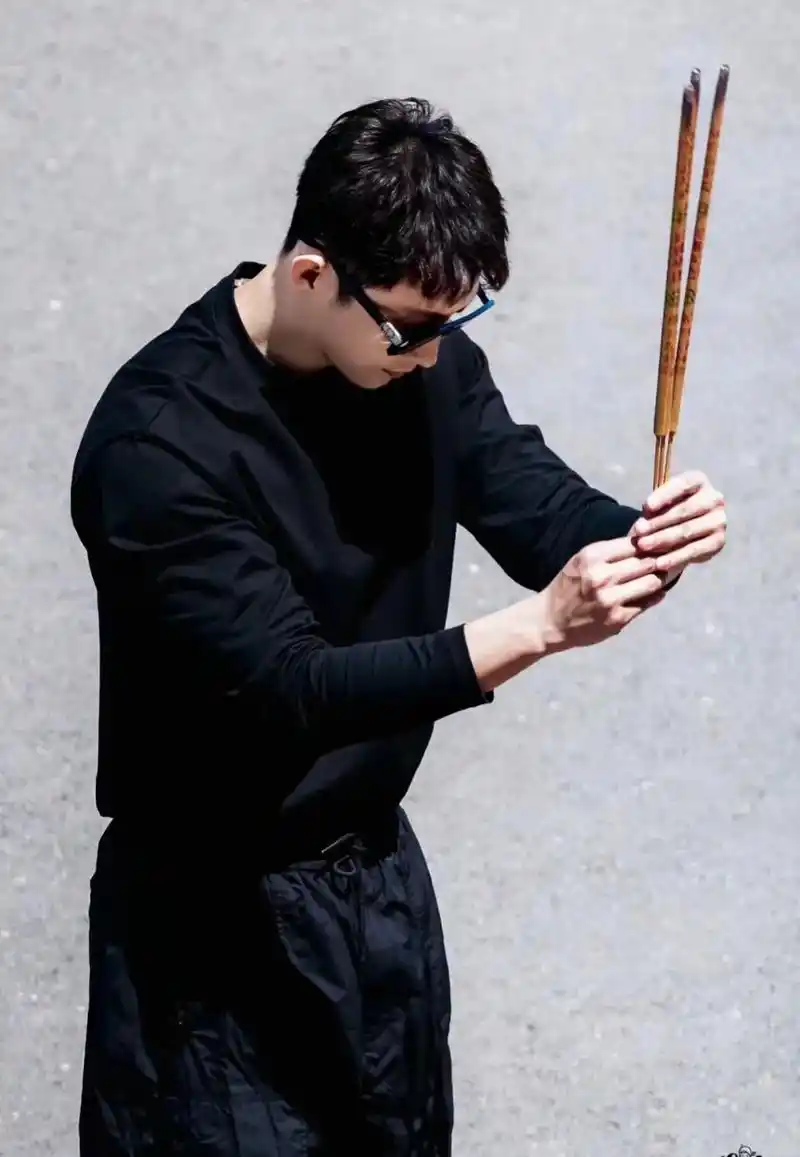 生活不仅有诗和远方,还有.#黄景瑜 - 抖音