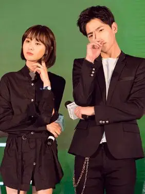 郑爽赞杨洋是发电机 :洋撩妹功力强大随时准备放电