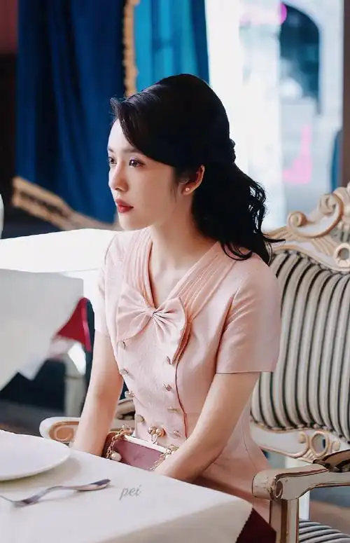 吴丽姿旗袍造型##蔡文静旗袍适配度