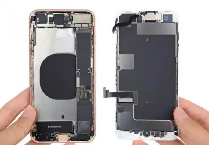 iphone手机维修:苹果8p拆机流程-草包网
