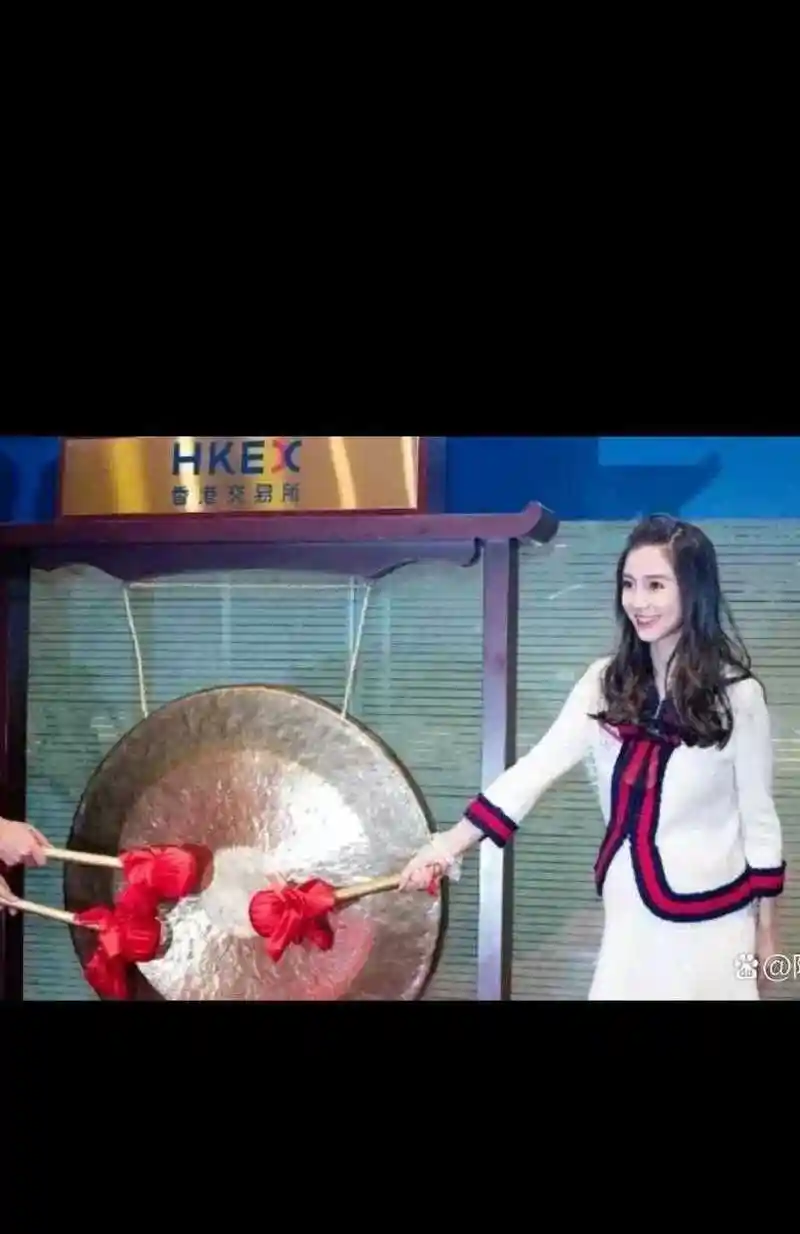 基本可以肯定,小海绵,就是,杨颖肚子生出来的.