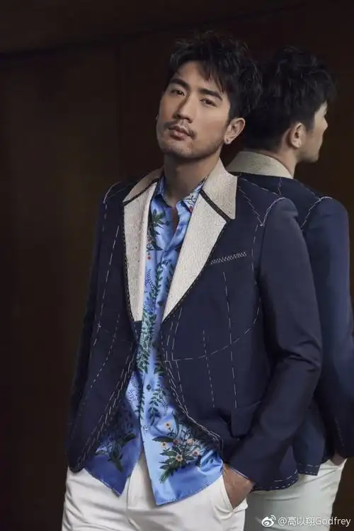 21 17:35:53 3 / 6 高以翔 23   组图:模特安娜·布拉加预热感恩节 .