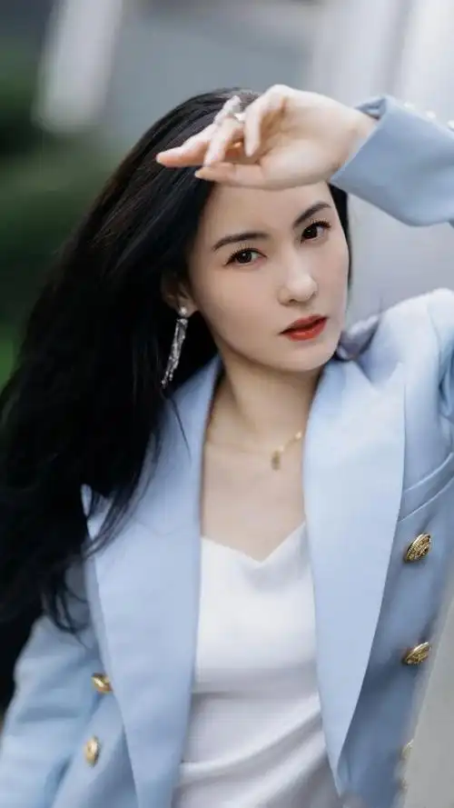 张柏芝美图欣赏,时光流逝容颜还在,岁月静好有你就好