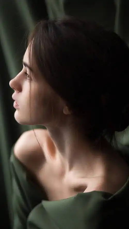 清纯美女,侧脸,美女写真,清纯美女,气质美女,欧美风,手机壁纸侧颜杀