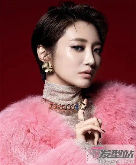 适合女生剪的帅气短发 中性风短发帅到一秒掰弯你_发型站_最新流行