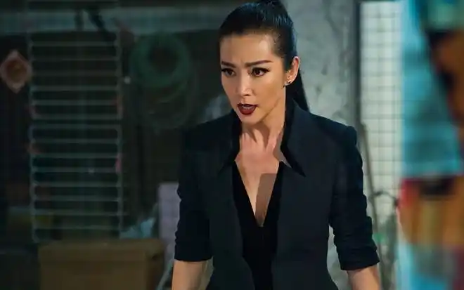 李冰冰杰森斯坦森主演巨齿鲨第一位成功打入好莱坞中国女星