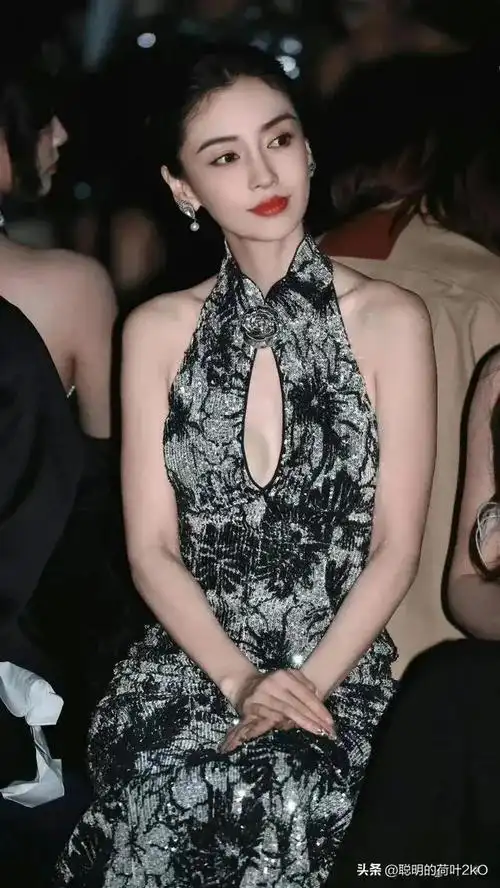 杨颖新中式旗袍,高贵优雅