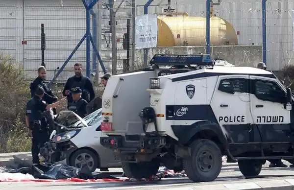 约旦河西岸袭击事件造成6名以色列人受伤