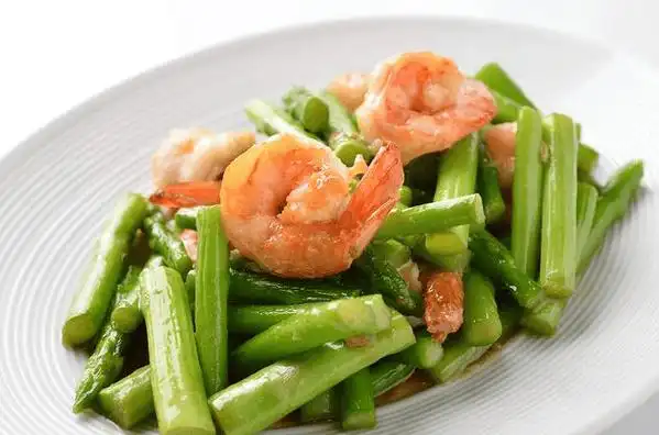 夏日美食大赏:6道清爽菜品,带你解锁夏日味蕾新体验!