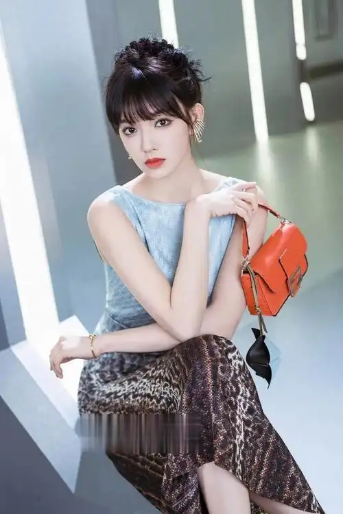 程潇风格百变甜美酷辣美出天际怎么样才能把她娶回家做老婆