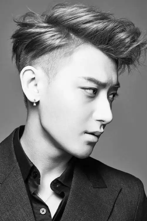 父亲谈黄子韬为他留200亿资产不怕他傻2