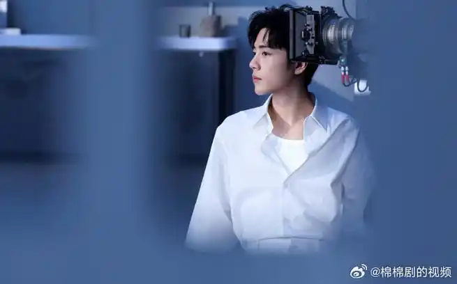 肖战白色衬衫少年感##肖战白衬衣的神