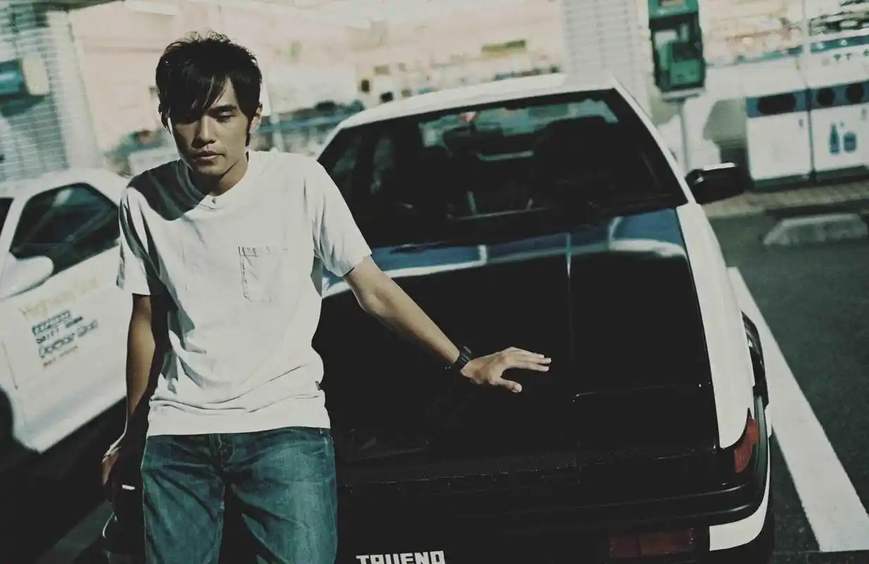 一,周杰伦饰藤原拓海十六年中.