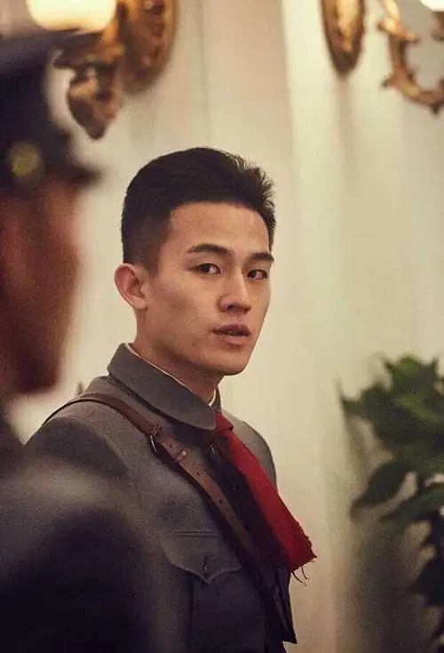 建军大业欧豪超飒军装爱了爱了