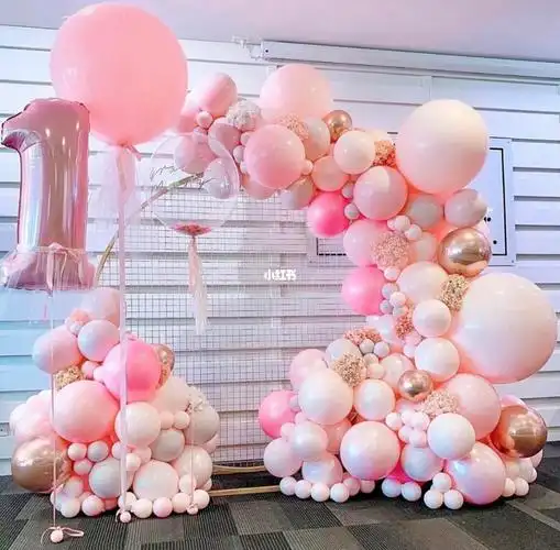女宝宝生日宴气球布置