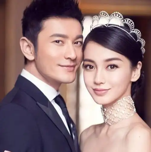 【图】黄晓明古力娜扎逛日本遭曝光 教主也会劈腿?