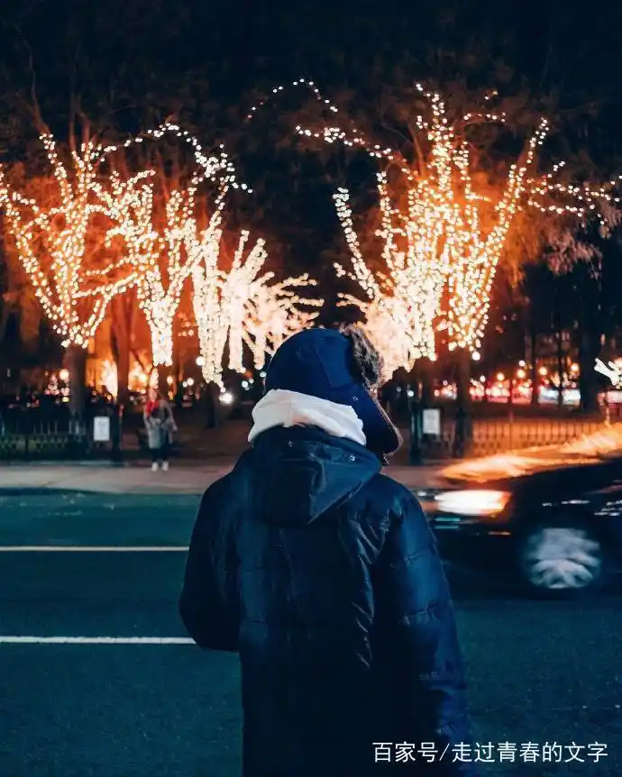 夜晚伤感孤独的句子,心酸凄凉,突然好心疼自己!