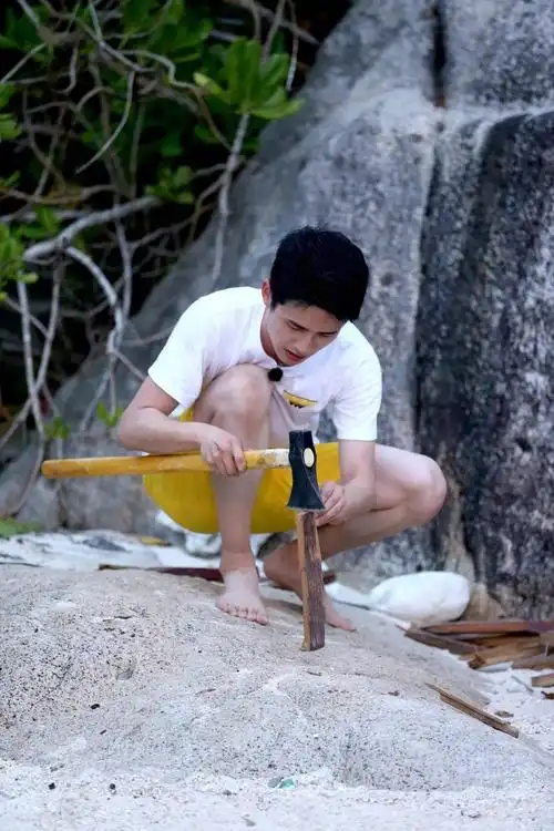 王俊凯,刘昊然生火做饭样样行!高能少年就是能挑战自我的人