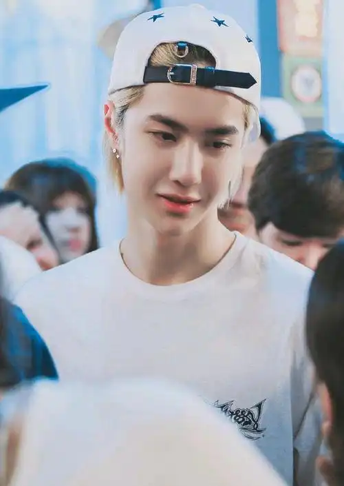 王一博帽子杀合集,你喜欢哪一种风格的酷盖