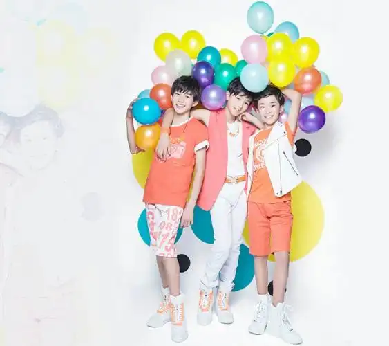 tfboys在《heart》中的照片