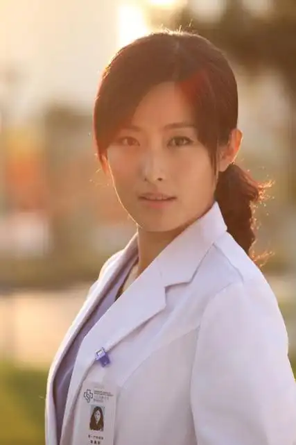 徐百卉饰演朱爱萍[保存到相册]徐百卉佟丽娅剧照[保存到相册]徐百卉