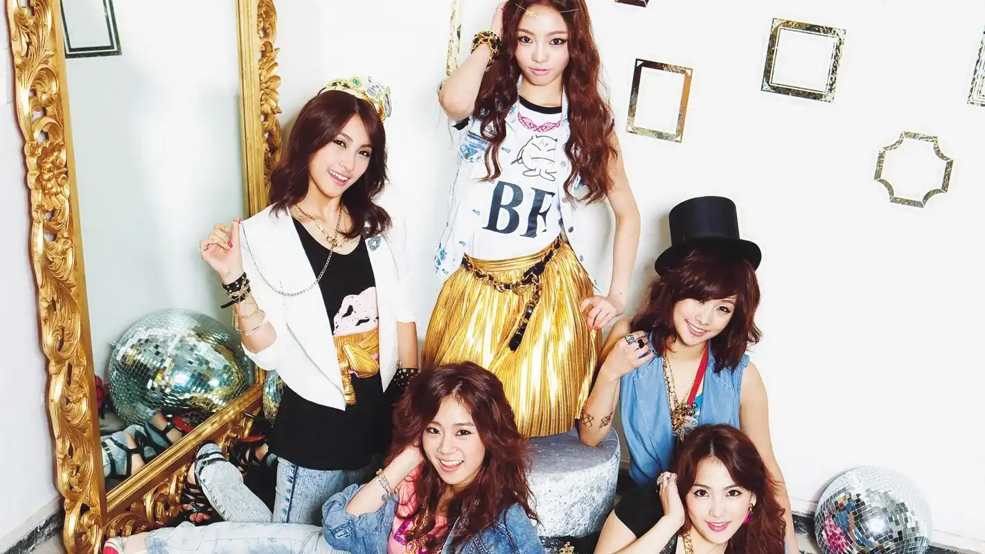 kara韩国女子组合可爱女生桌面壁纸