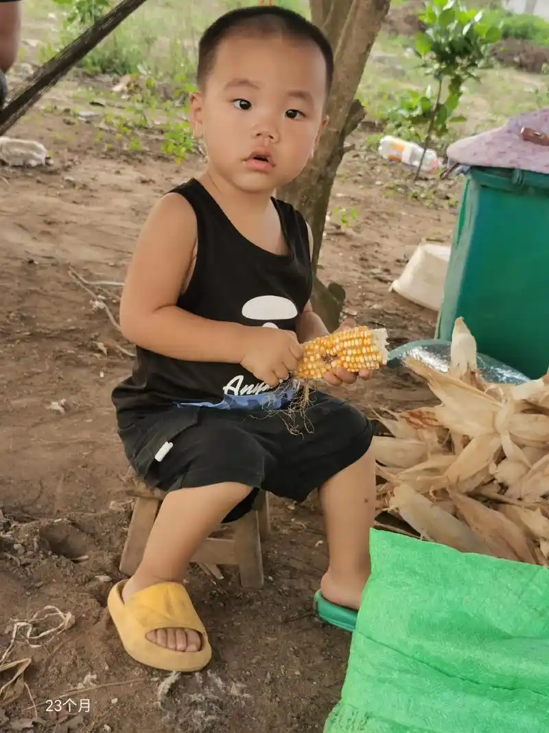 真实的农村小孩生活#这就是农村的生活 #只有照片能记录这份珍 - 抖音