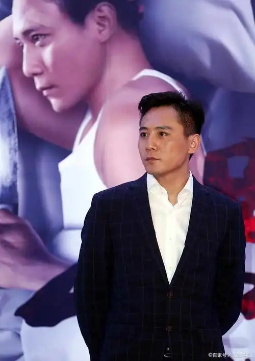 刘烨,从文艺青年到硬汉演员,他的事业之路有多精彩?