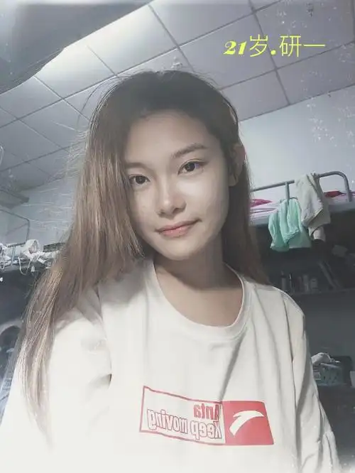 小学研一的自恋照片