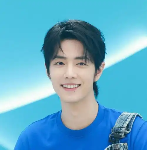 阳光微醺,今日份的温暖少年@x玖少年团肖战daytoy一组清凉的笑容开启