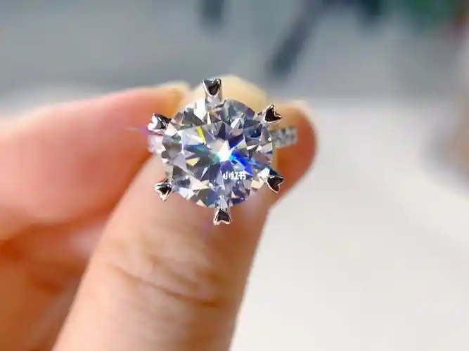 5克拉大宝贝钻戒