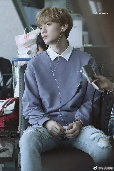 再见到毕雯珺的时候,会说,哇他真的进步了好多,他已经有出道的资格了"