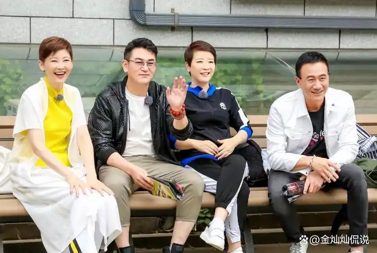 久而久之,儿子与李洪涛的关系特别的好,现今一家三口幸福快乐