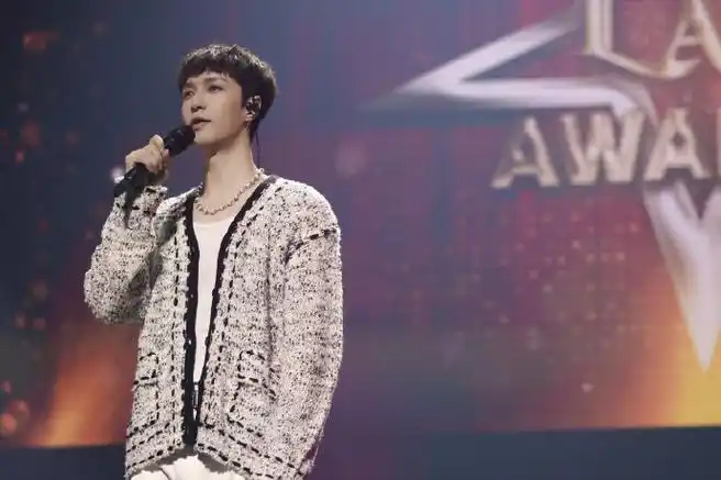 张艺兴东京粉丝见面会##张艺兴lauv新歌rb2u