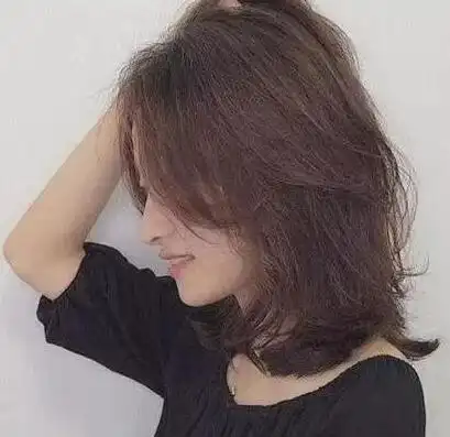 最好看的锁骨发直发 看看披肩锁骨发就知道了