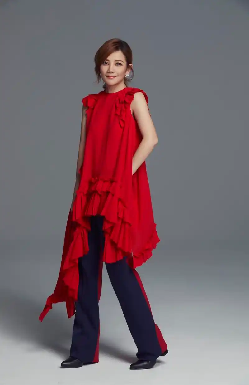 七年才出新专辑,原来梁静茹在忙着买菜,健身,追剧