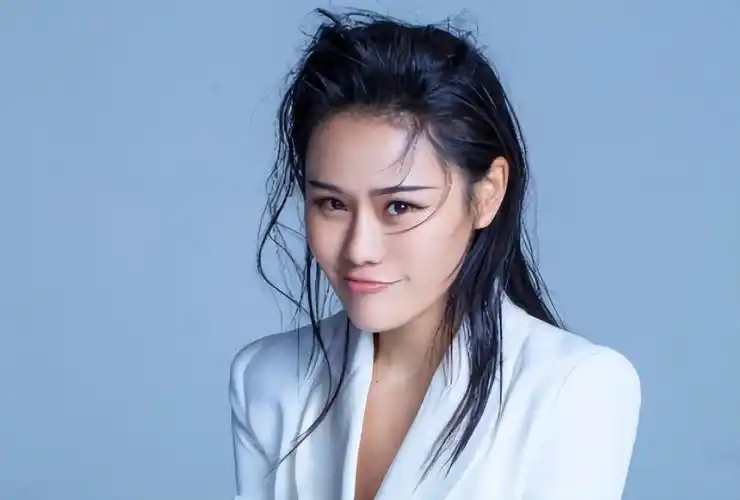 袁娅维个人资料(袁娅维是《中国好声音》出来的吗?) | 说明书网