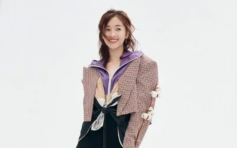 狮子座特别喜欢炫耀炫耀自己的女朋友多漂亮时时刻刻撒狗粮