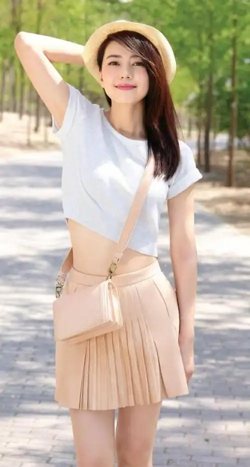 唐嫣露脐装攻气十足!关晓彤,杨幂以后还是不要随便"炫腹"了!