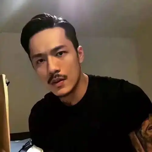 头像| 三十岁该用的成熟男生头像 - 知乎