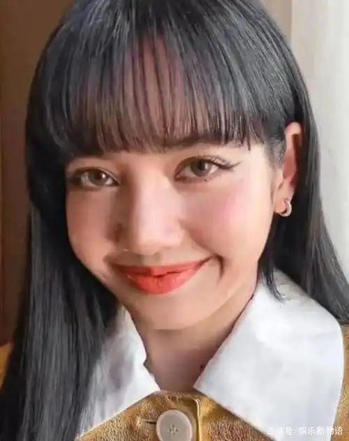 有种"丑照"叫明星自拍,堪比翻车现场,lisa"人间芭比"毁了?