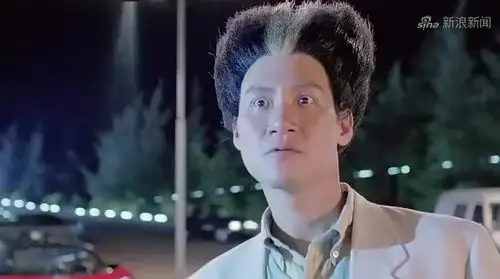 超级学校霸王:郑伊健和张学友饰演的扫把头在超市里技能大战