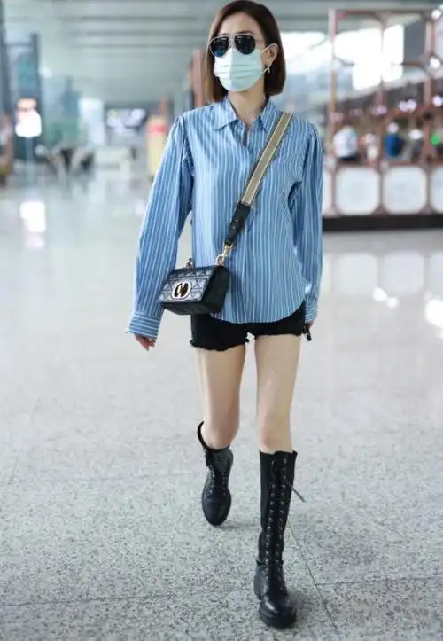 佘诗曼称得上是数一数二的实力派女明星,而且一直以来都保持着非常