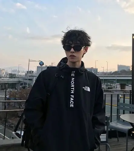 男士发型推荐小卷毛